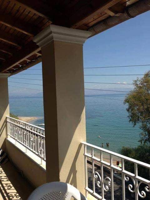 Ionian Mare Aparthotel Agios Ioannis Peristeron  Exterior photo