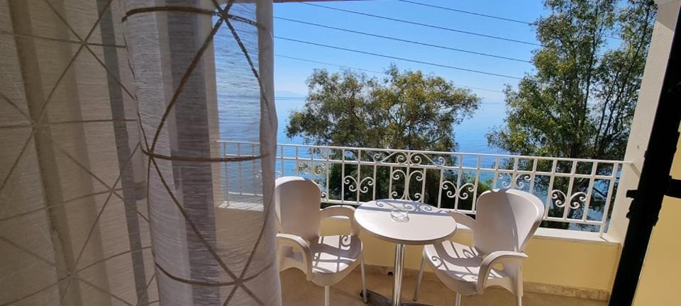Ionian Mare Aparthotel Agios Ioannis Peristeron  Exterior photo