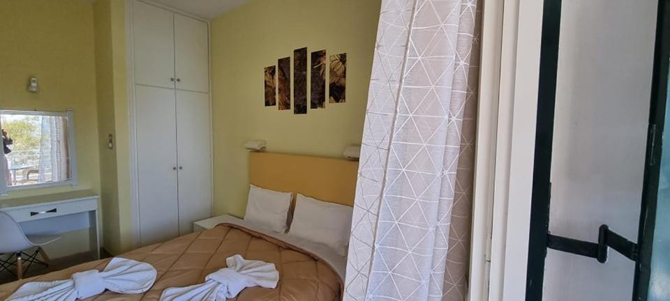 Ionian Mare Aparthotel Agios Ioannis Peristeron  Exterior photo