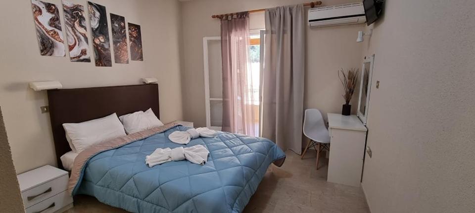 Ionian Mare Aparthotel Agios Ioannis Peristeron  Exterior photo
