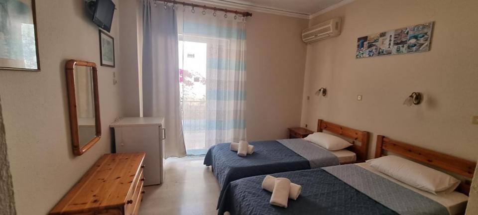 Ionian Mare Aparthotel Agios Ioannis Peristeron  Exterior photo