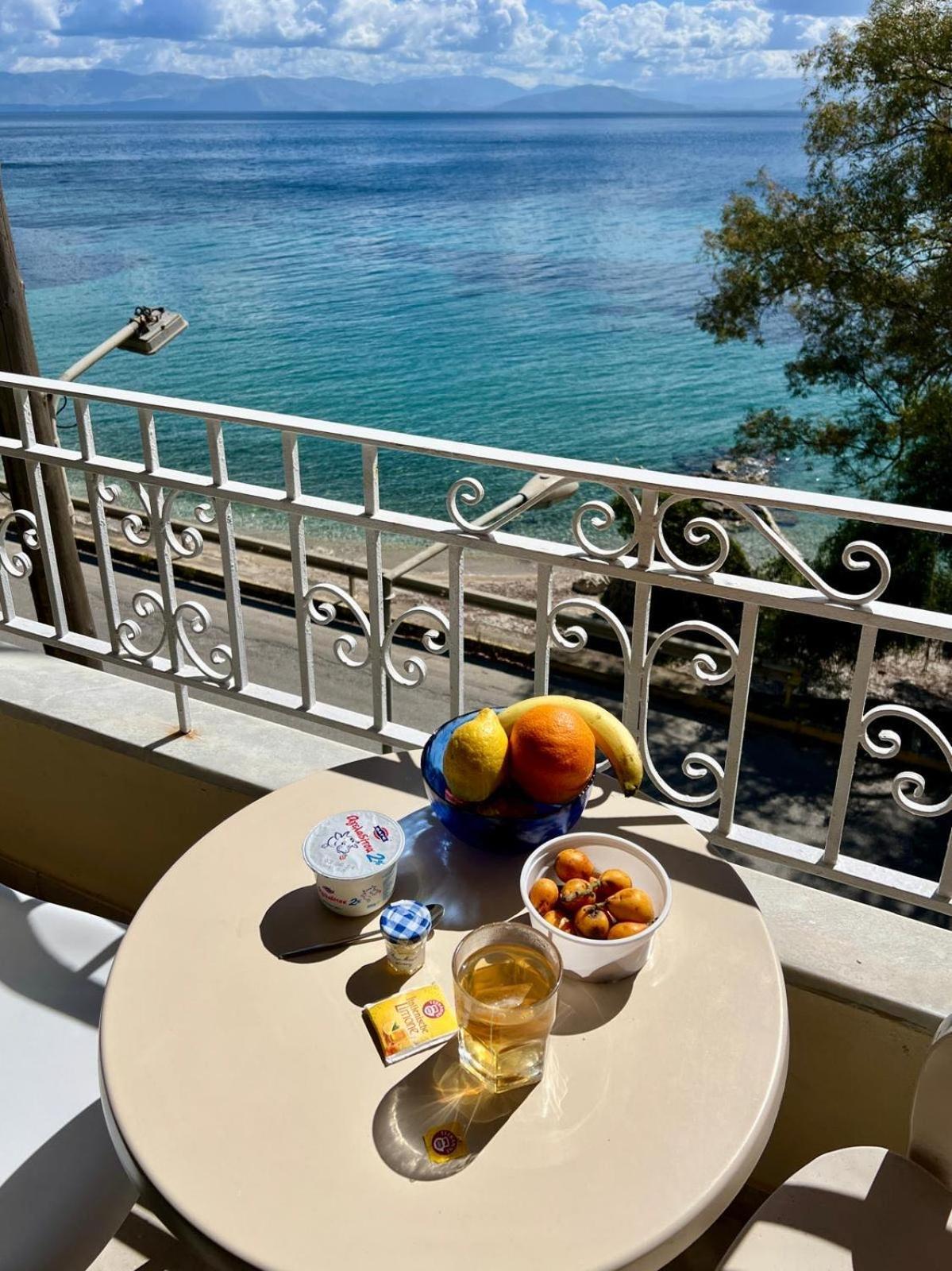 Ionian Mare Aparthotel Agios Ioannis Peristeron  Exterior photo